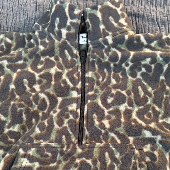 TNA Camouflage Fleece Jacket - Picture 3 of 4